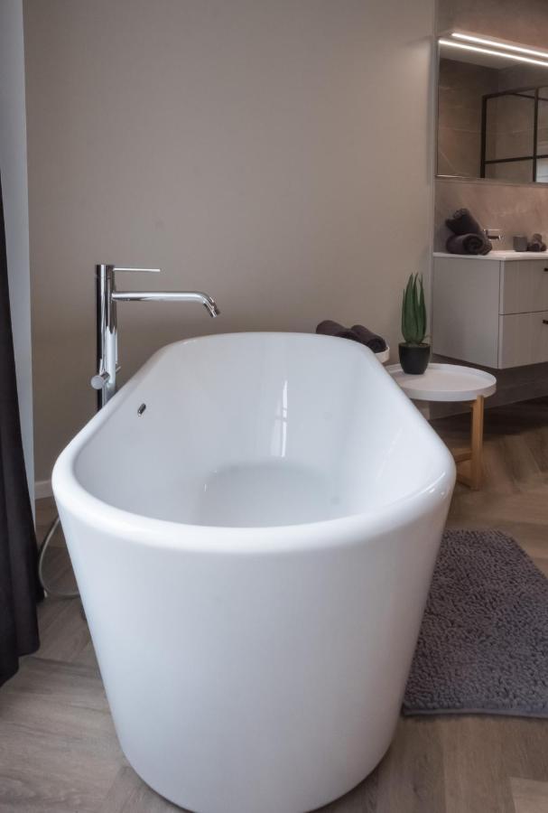 Maison .'Eau Mer.' ميدل كيرك المظهر الخارجي الصورة